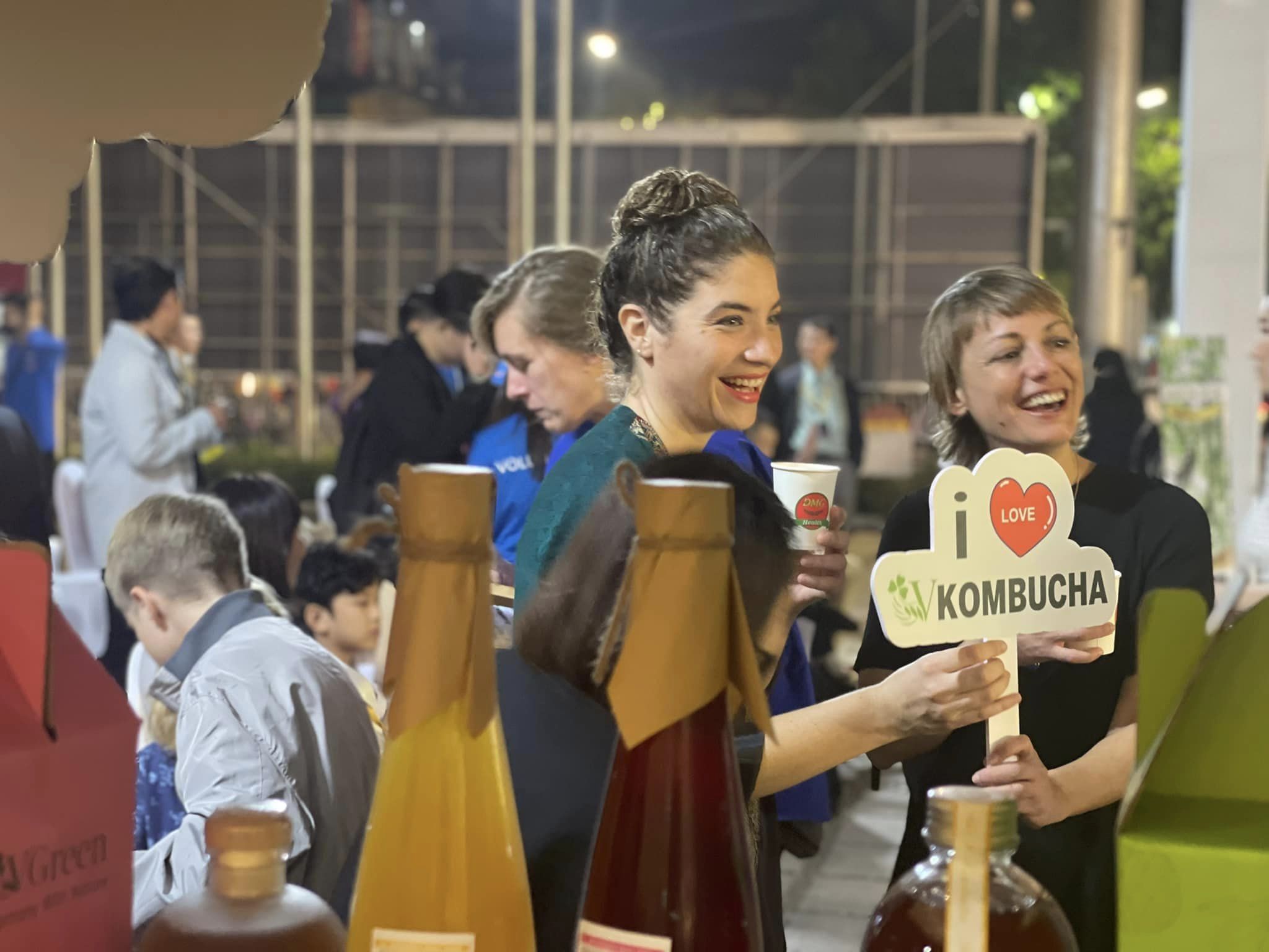 CHÚC MỪNG KHAI MẠC LIÊN HOAN PHIM QUỐC TẾ HÀ NỘI