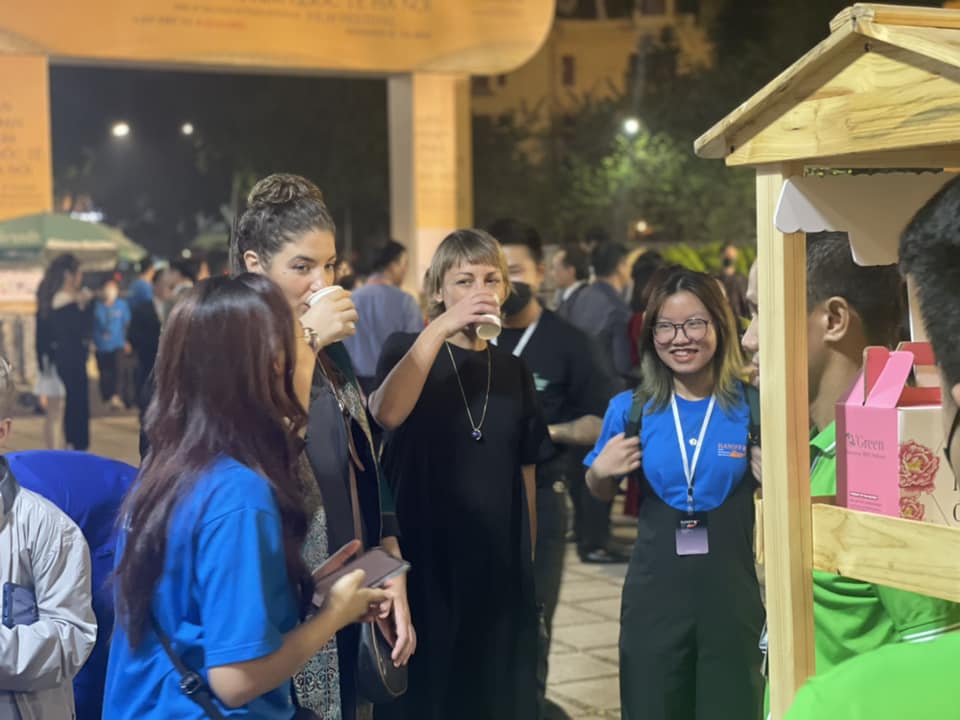 CHÚC MỪNG KHAI MẠC LIÊN HOAN PHIM QUỐC TẾ HÀ NỘI