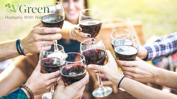 rượu nho hết hạn có uống được không